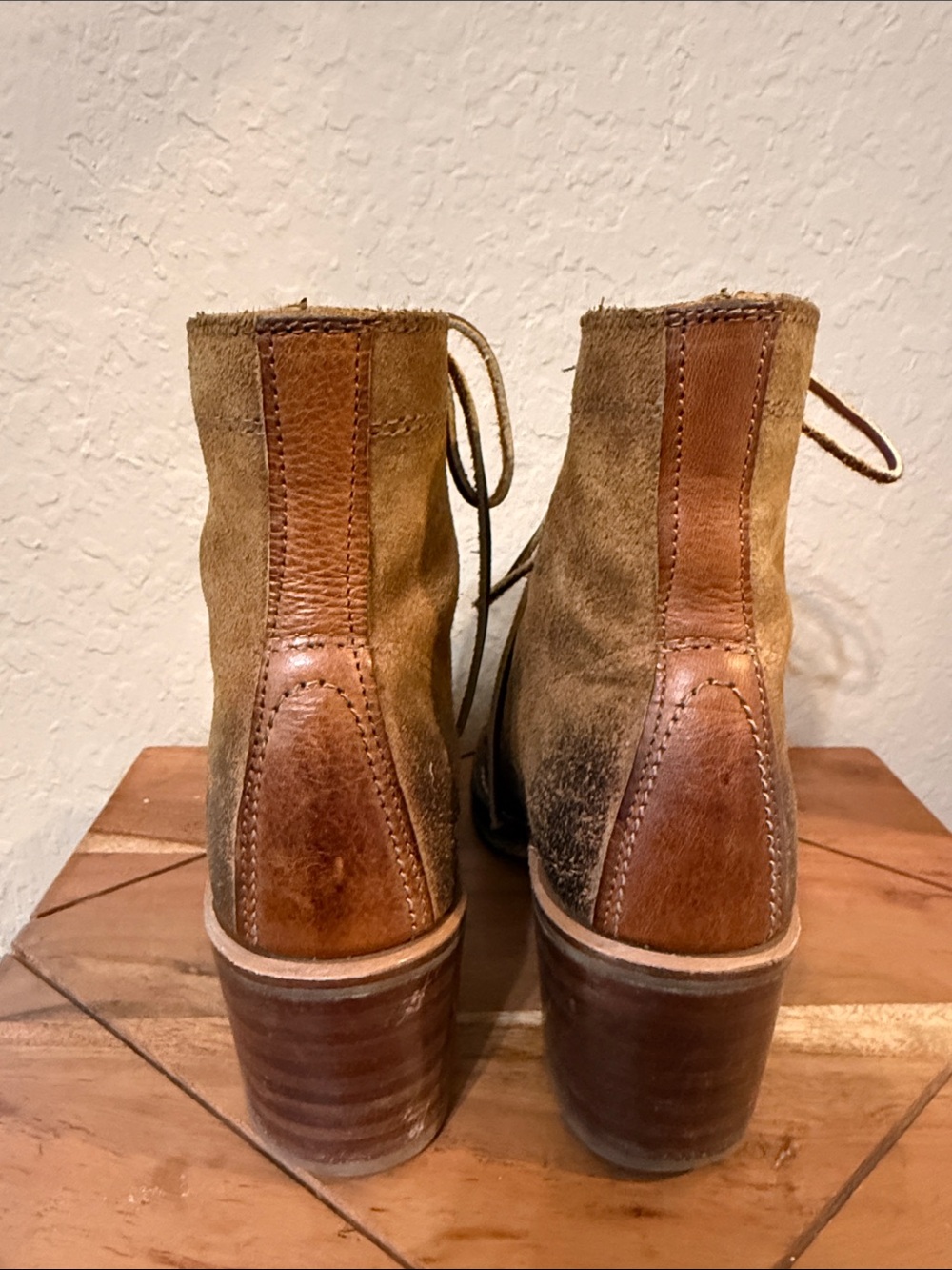 Frye Sabrina 6G Lace Up Boot - Picture 4 of 8